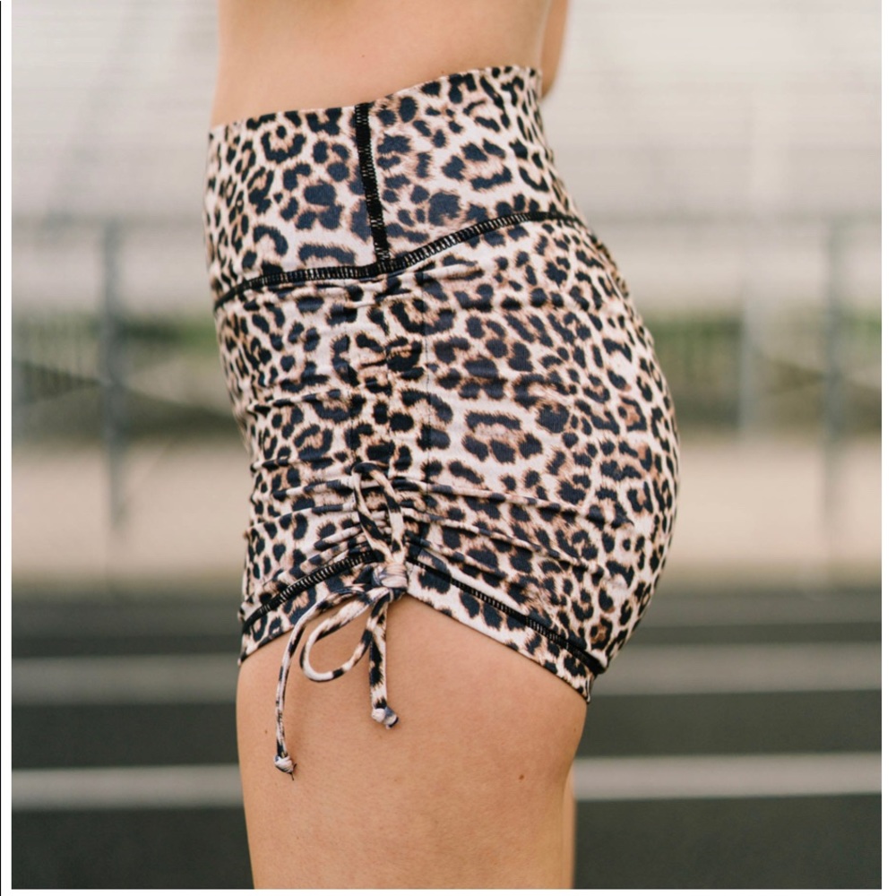 Zyia Brilliant Scrunchy Shorts